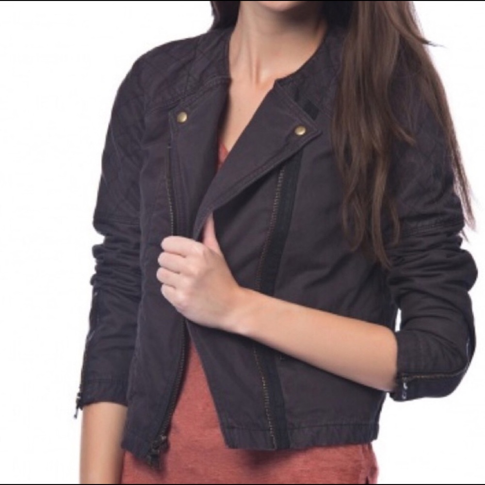 Gap Quilted Moto Jacket sz 10 ✨